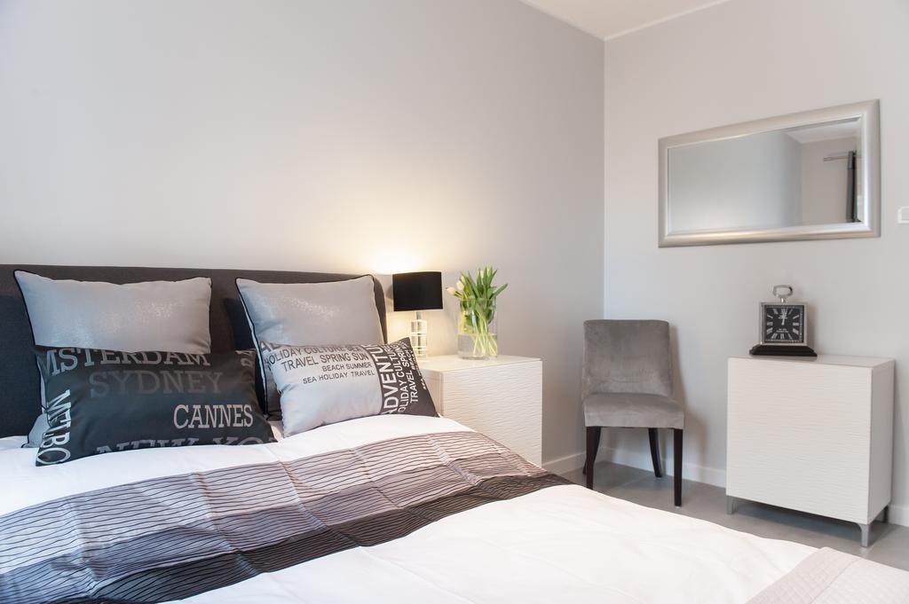 Albatross Towers Joda Bed Apartment Гданск Екстериор снимка